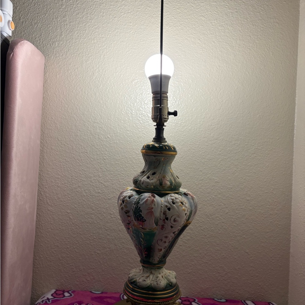 Vintage Ornate Hand-Painted Ceramic Table Lamp in White and Green